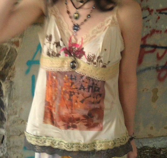 S/M underwater slip shirt w butterfly pendant