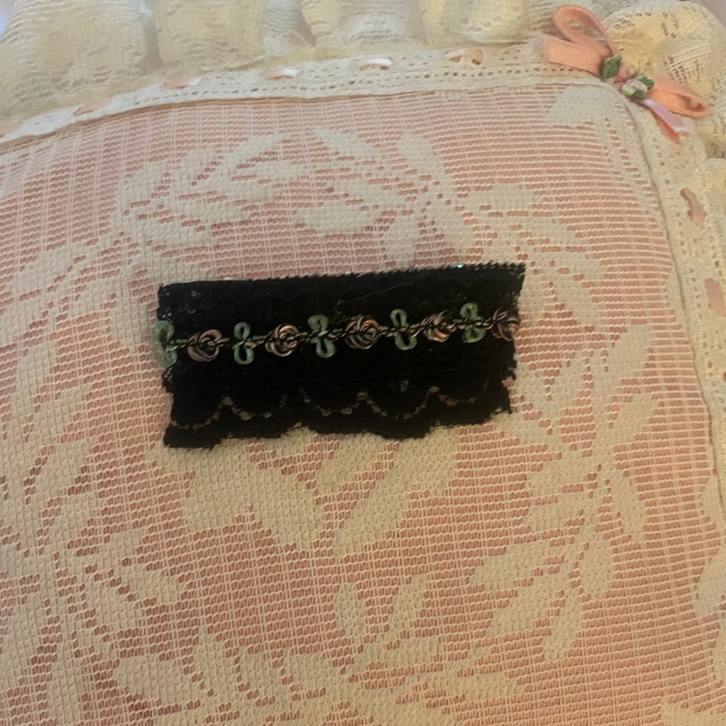 *:ꔫ:*﹤mourning girl hair clip