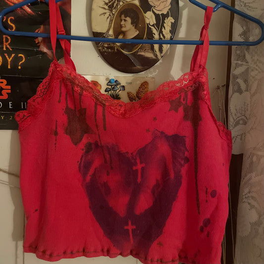 Large red skull heart tank