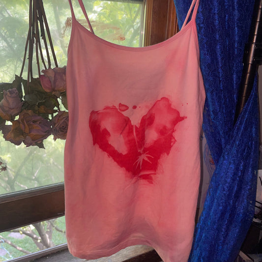 　 -ˏˋ♥̩͙♥̩̩̥͙♥̩̥̩ size small Solar dye heart tank